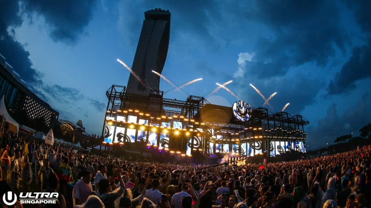 Teures Vergnügen 10.000 Dollar Strafe für Tritt auf Fuß