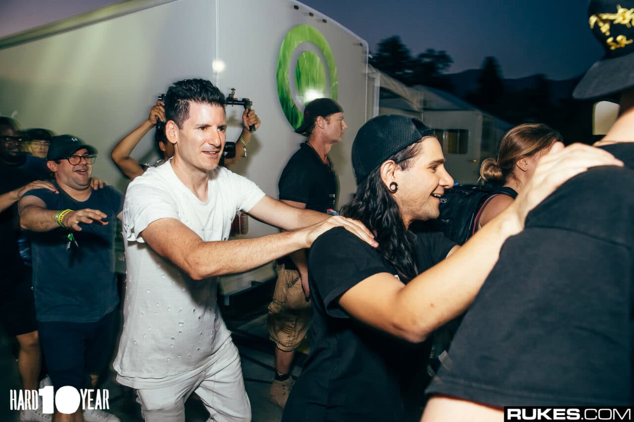Sechs Tracks von denen du nicht wusstest, dass Skrillex sie produziert hat