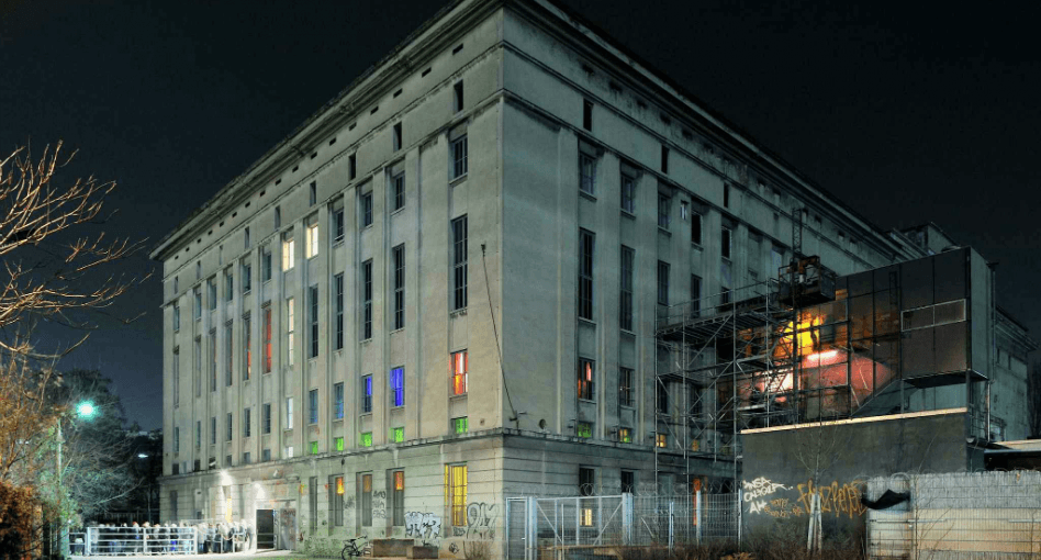 AfD-Politikerin will Berliner Techno-Club Berghain schließen!