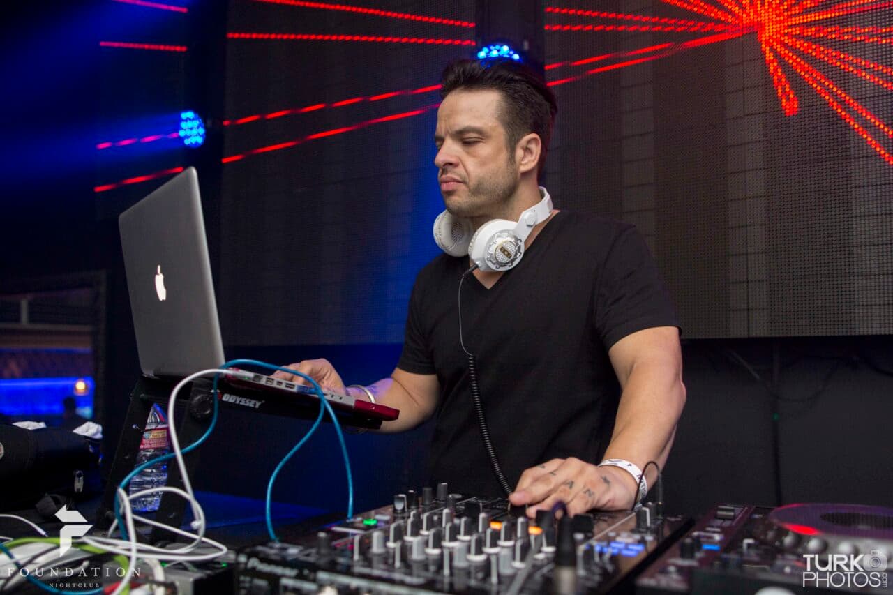 Starkillers äußert sich in Video zu Kontroverse um Avicii-Album!