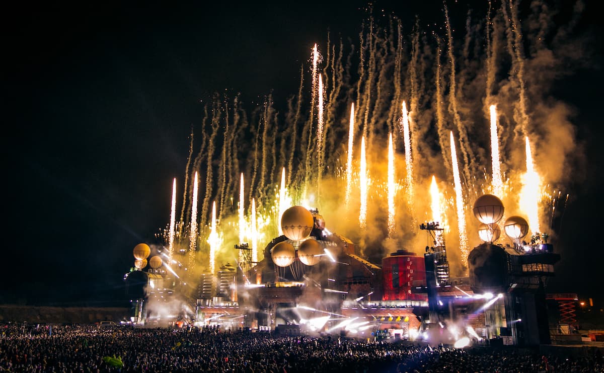 Parookaville: Zedd, Clueso und die größte Stage Europas!