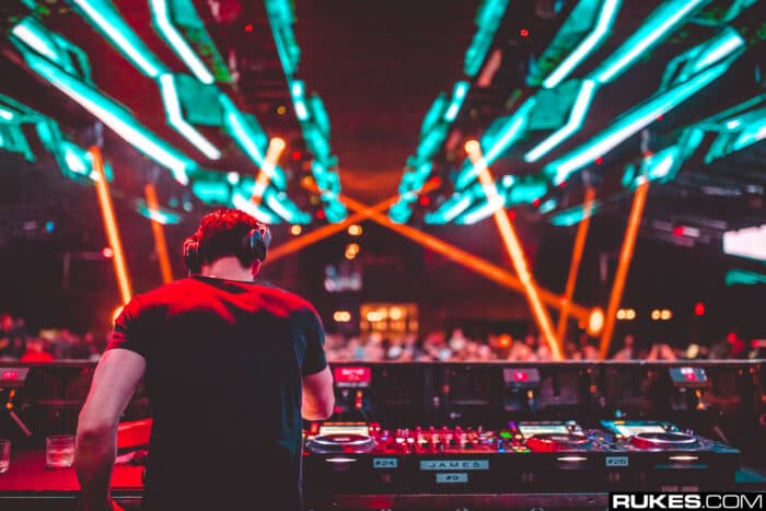 Was sind eigentlich Silent Discos? Und kann man da echt feiern?