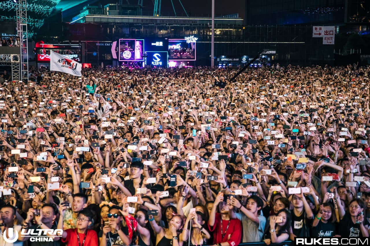 Kommentar: Smartphones müssen mit zum Festival!