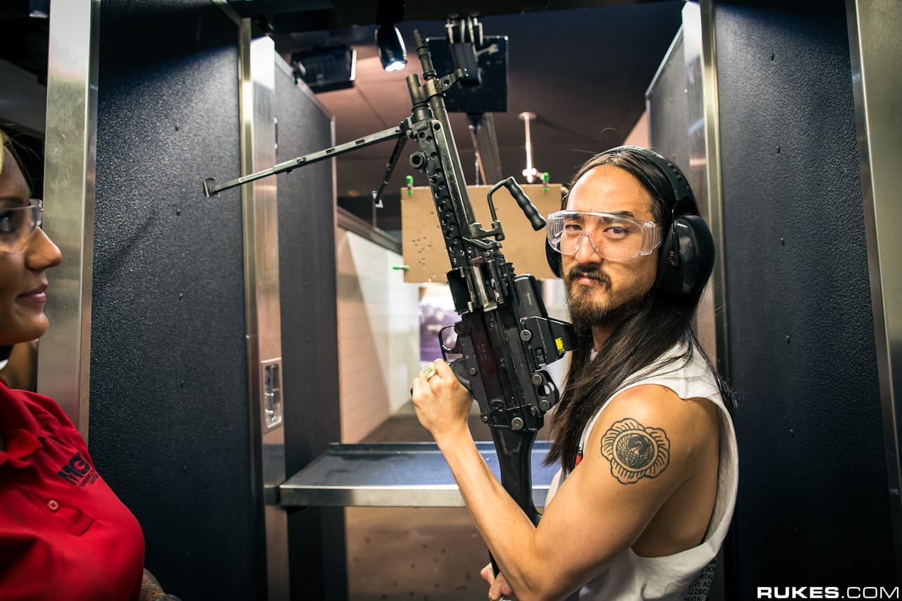 Max Vangeli zofft sich mit Steve Aoki und wird von Twitter entfernt!