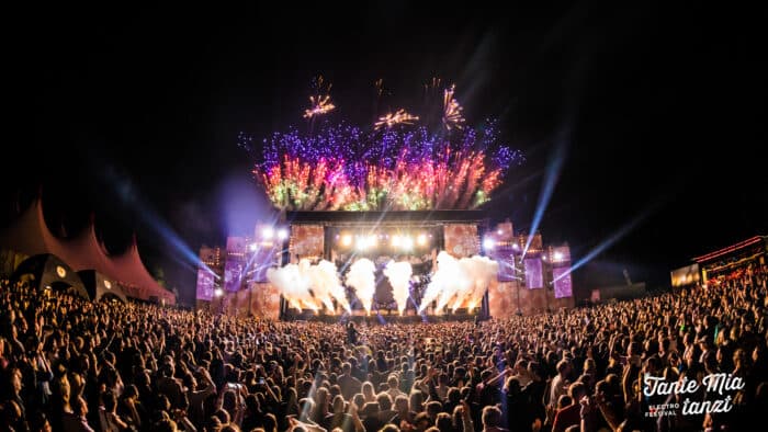 Tante Mia tanzt: Festival lässt Techno-Herzen höherschlagen