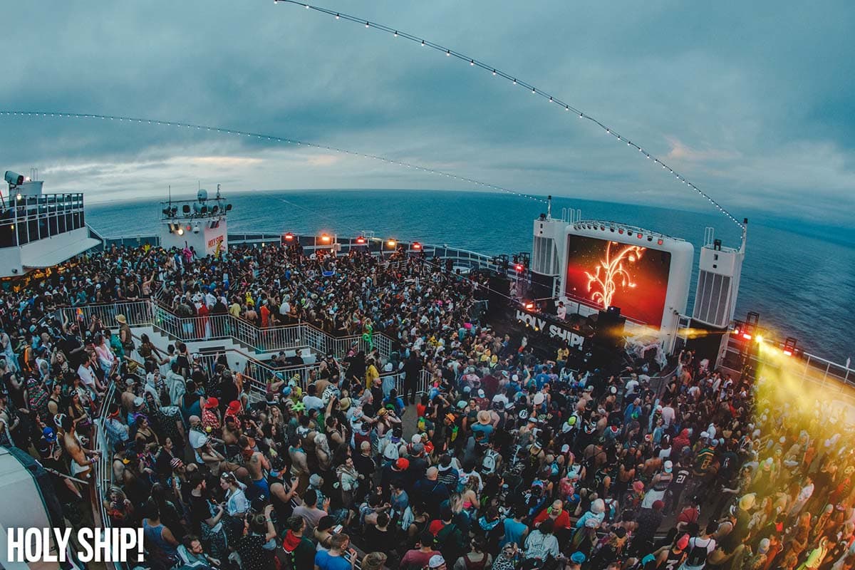 The Black Madonna philosophiert über die EDM-Welt!