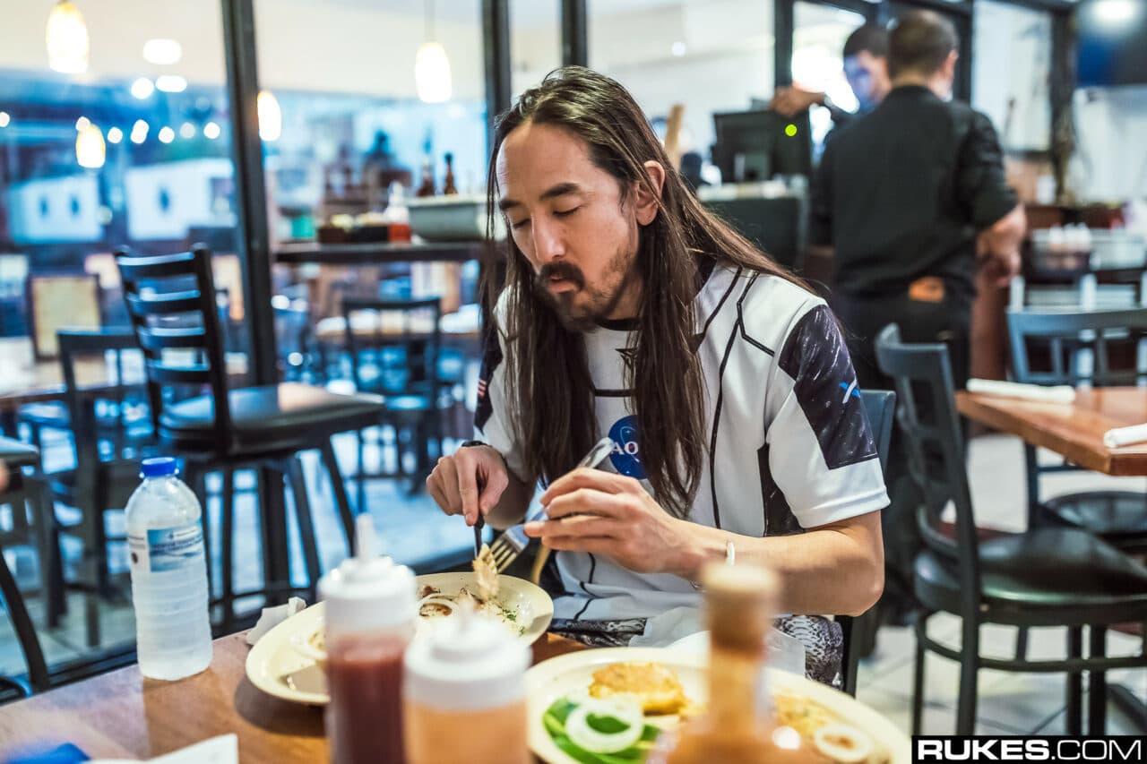 Was ein Gaumenschmaus: Diese DJs sind in der Gastronomie tätig!