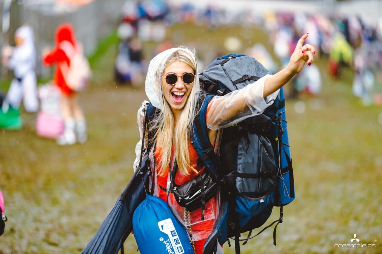 Kälteeinbruch: So schützt du dich vor Kälte auf dem Festival!