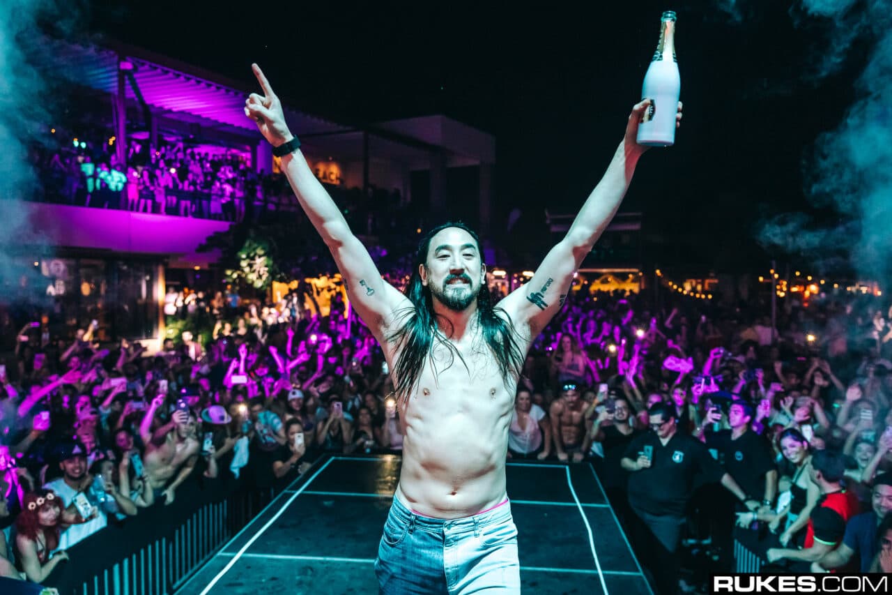 In dieser Super-Villa in Vegas lebt Steve Aoki!