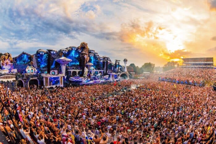 Verrät ein Easter Egg den Special Guest vom Tomorrowland?