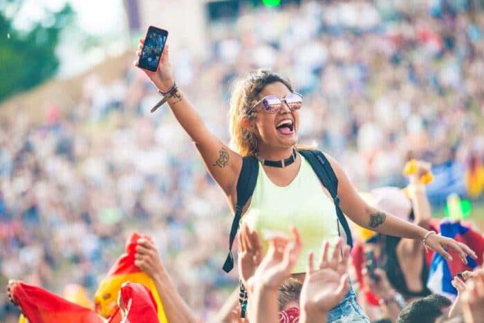Top 7 Festival-Apps: Das darf auf deinem Handy auf keinen Fall fehlen!