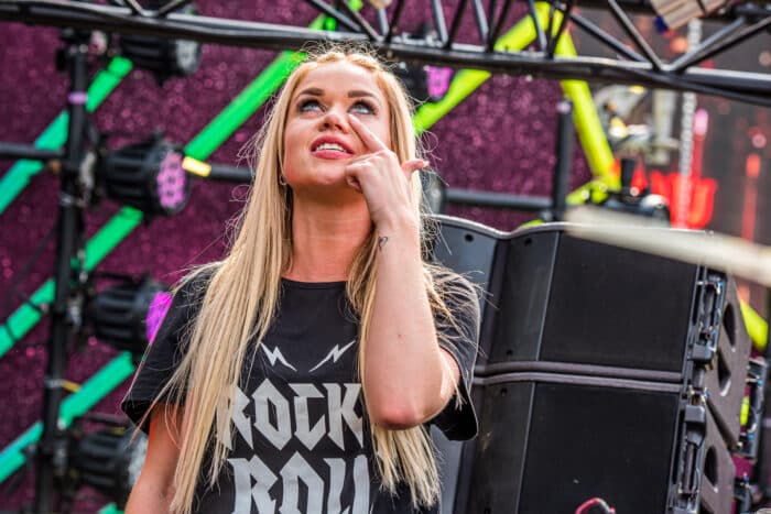 Hardstyle-DJ MANDY: „Viele DJs geben nicht zu, dass sie Ghost Producer haben!“