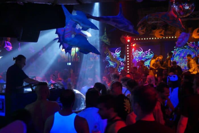 Keine Fetisch-Parties mehr in Berlin? KitKat muss schließen!