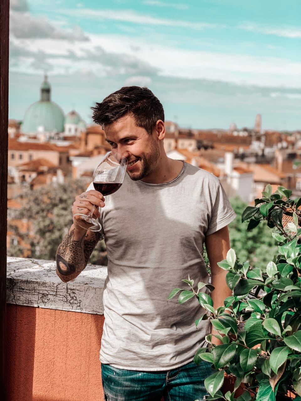 Le Shuuk Vin Rouge: Edler Rotwein aus Baden-Württemberg