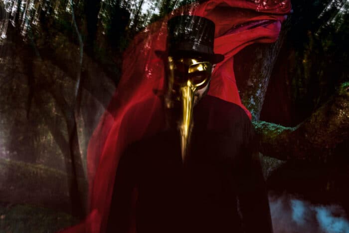 Claptone und Mylo veröffentlichen Rework zu „Drop The Pressure“