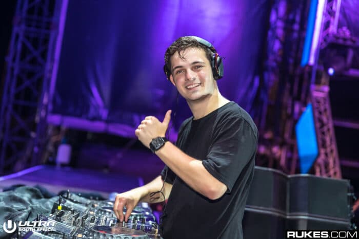 Martin Garrix kündigt in einer Fangruppe neue Musik an!