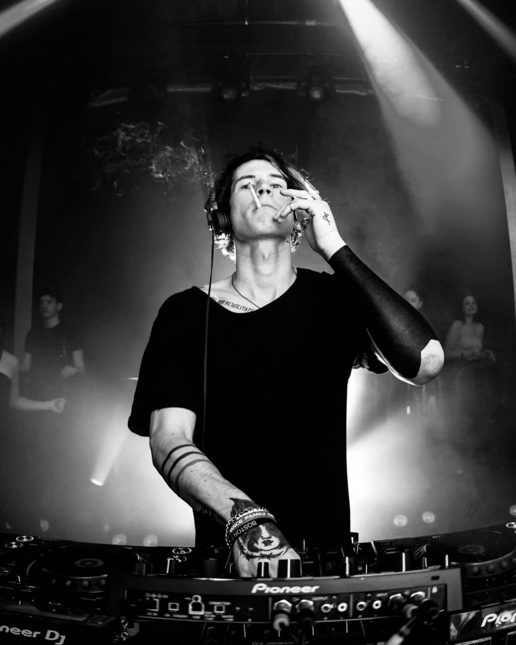 Techno-Shootingstar i_o ist im Alter von 30 Jahren gestorben