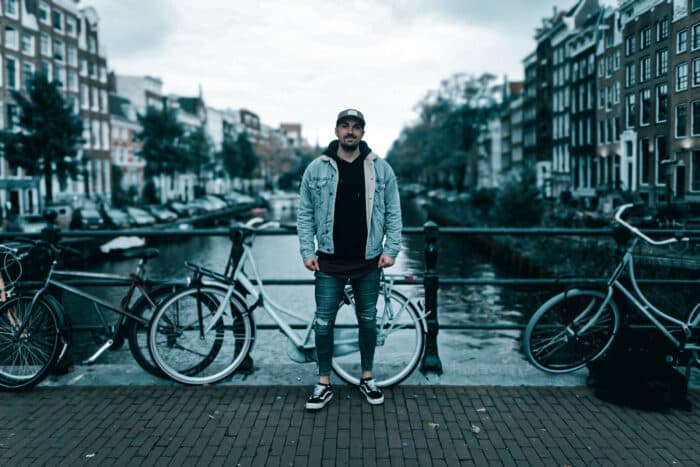 „Heartbreak“: STVW feiert erstes Solo-Release auf Revealed