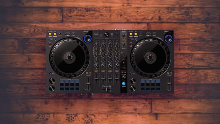 Pioneer DDJ FLX6: Der günstige 4-Deck Controller im Test
