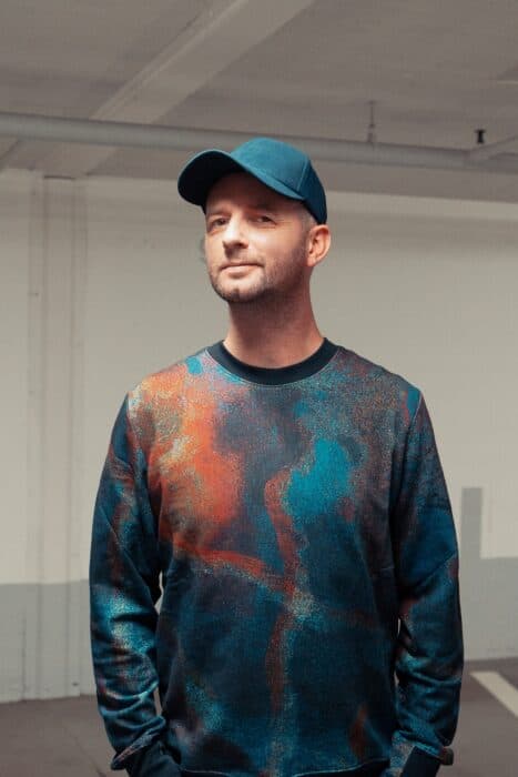 Felix Kröcher startet 2022 fulminant mit „Illusion“