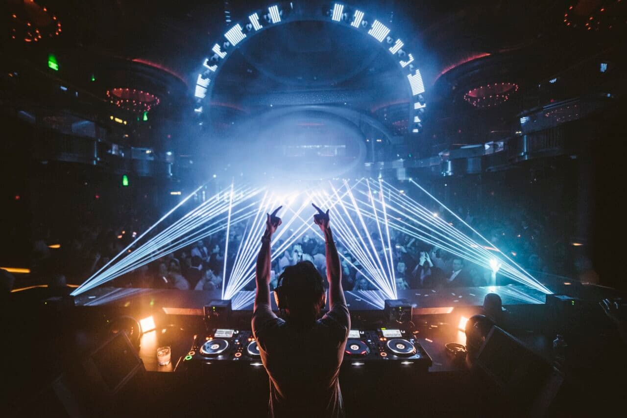 Julian Jordan & Alan Shirahama – Facts: Das Beste aus zwei Welten