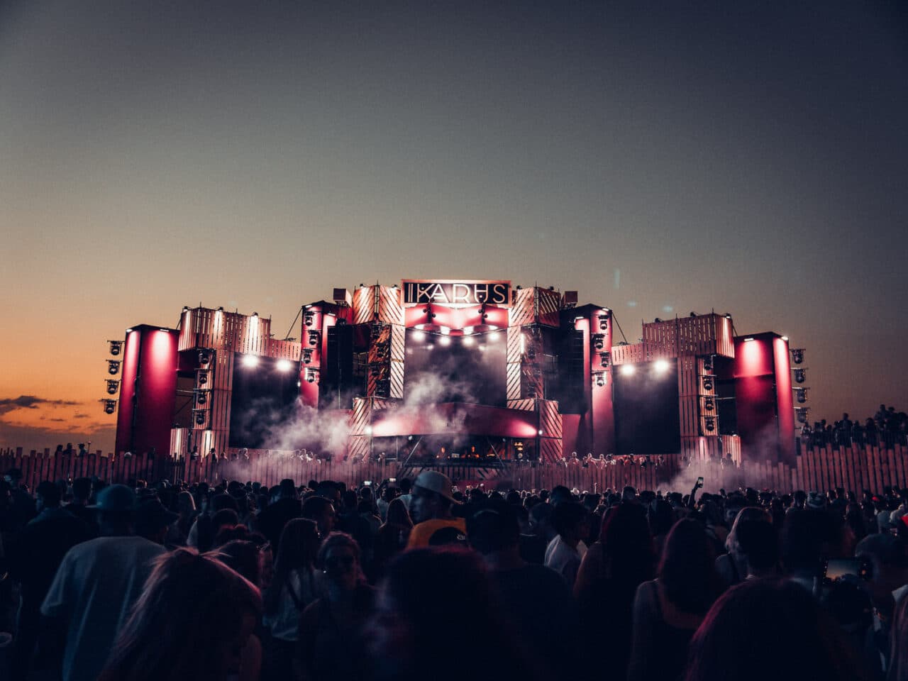 Ikarus Festival 2022: Headhunterz, Robin Schulz & Co. legen im Allgäu auf