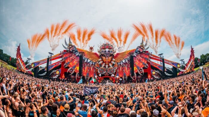 Wahnsinn: Crowd Control mit 70.000 Menschen auf der Defqon.1