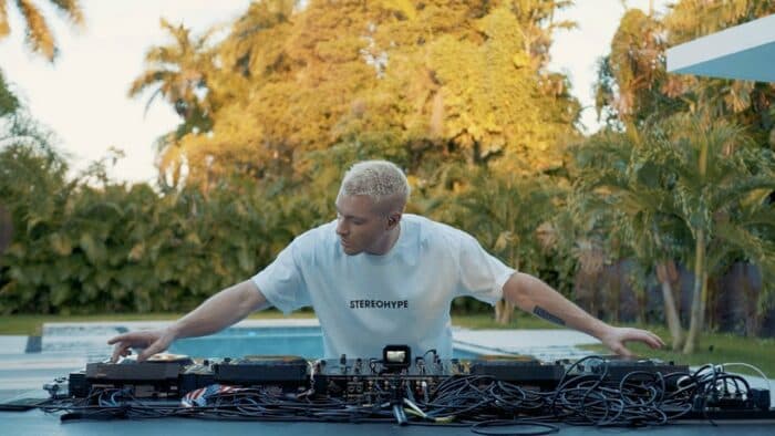Das Set zum Sonntag: James Hype zeigt seine famosen DJ-Skills