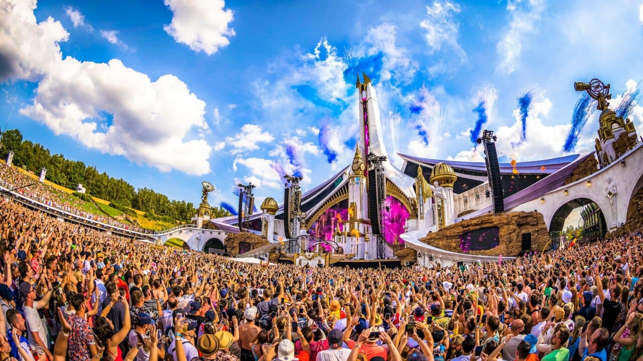 53 Meter hoch: So imposant ist die Tomorrrowland Mainstage 2022