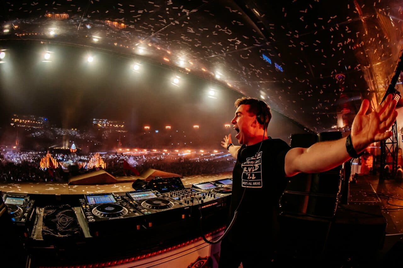 Das Set zum Sonntag: Hardwells fulminanter Auftritt auf dem Tomorrowland