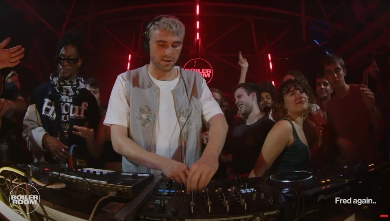 Das Set zum Sonntag: Fred again.. reißt den Boiler Room London ab