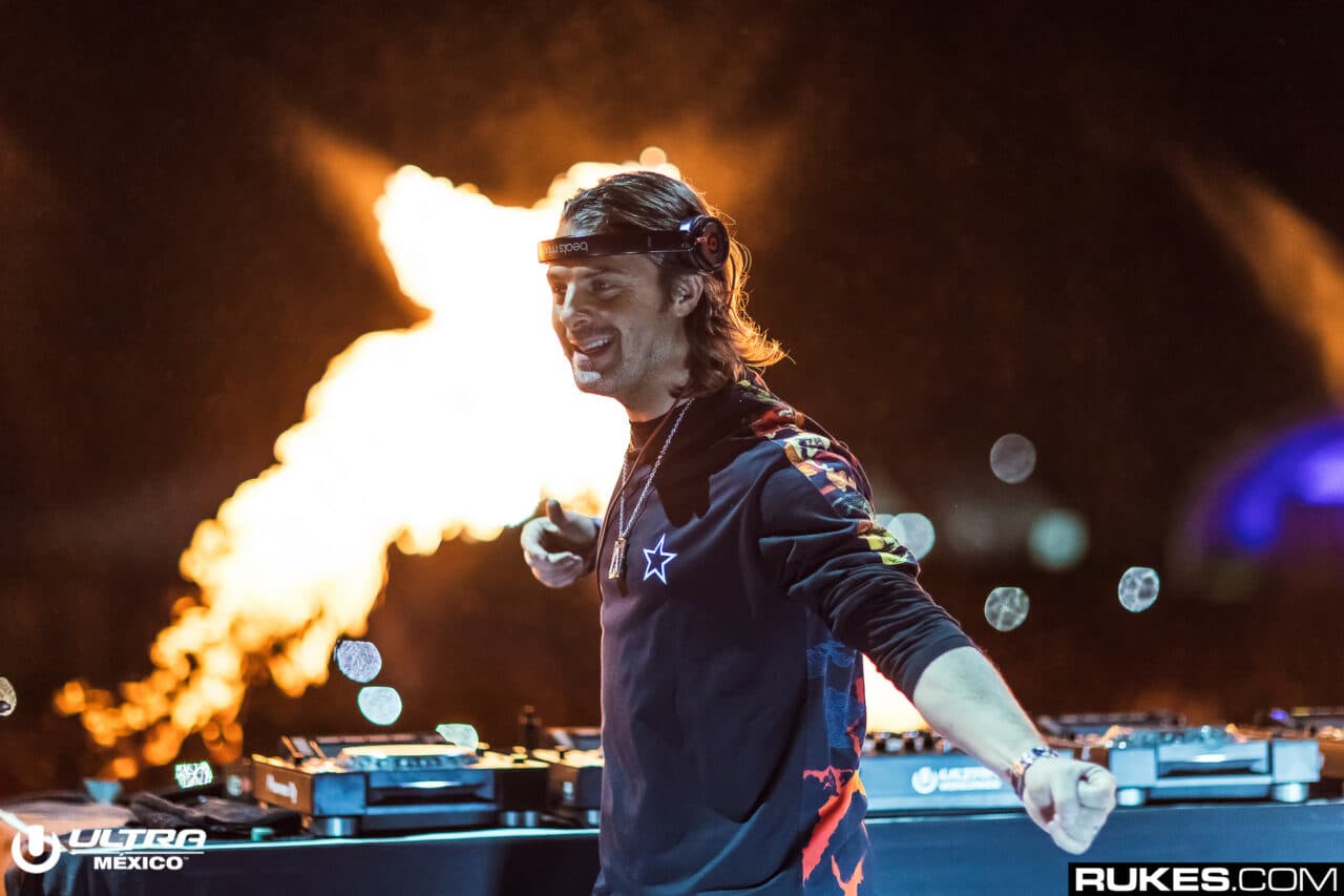 Das Set zum Sonntag: Mit Axwell auf dem NEON Countdown ins neue Jahr starten