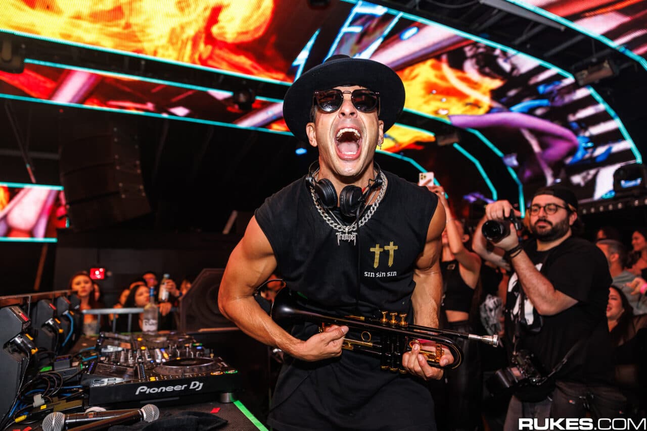 „Er ist eine Schlange“: Produzent Jebu schießt gegen Timmy Trumpet