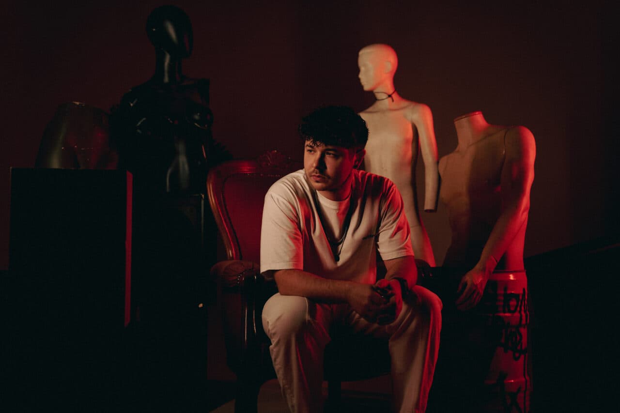 HYPERTECHNO: TikTok-Trendsound „Take You Away“ feiert endlich Release