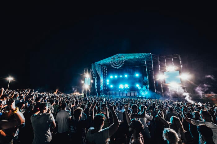 Ultra Beach 2023: Komplettes Line-up mit Martin Garrix, Pan-Pot & Co.
