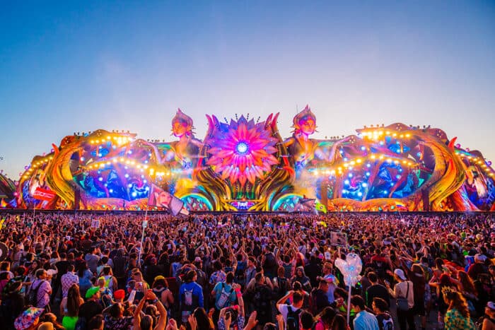 Elektronische Beats und tropische Vibes: EDC Thailand feiert Debüt 2025