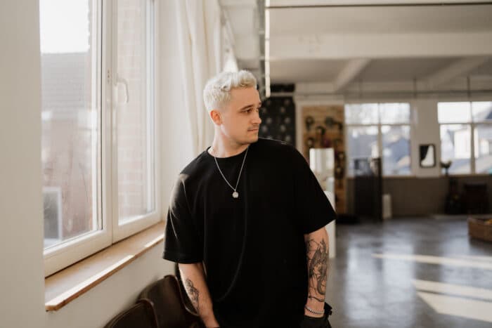 Fabian Farell ist jetzt bei Universal Music: Neue Single „Runaway“ releast