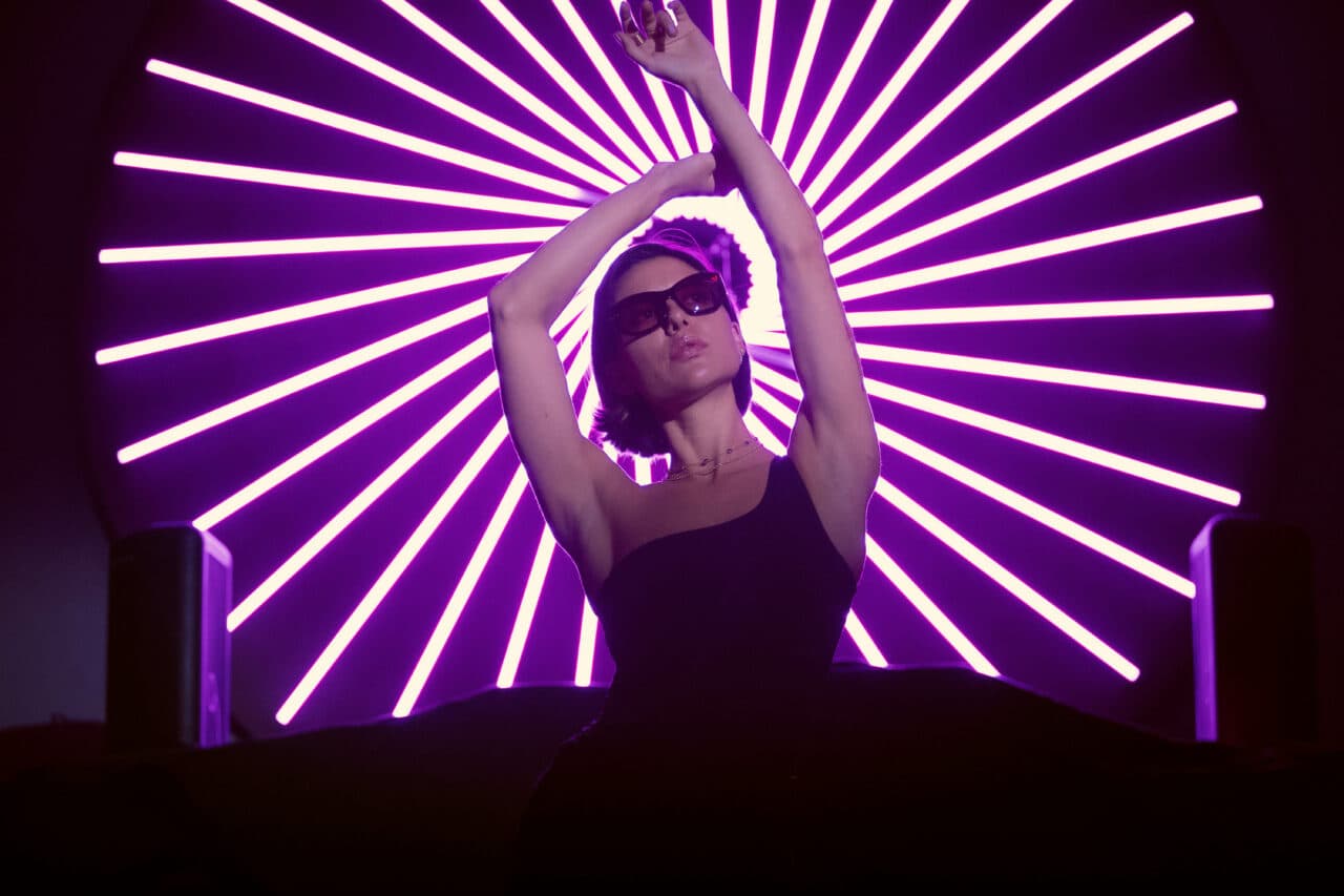 Aufstrebender Stern am Techno-Himmel: Sophie Kah releast ihre „La Vie Est Belle“ EP