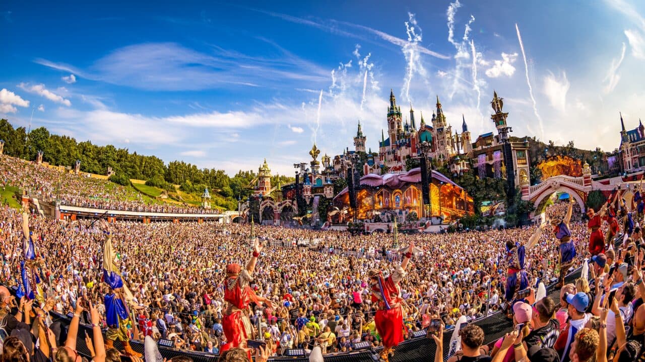 Künstliche Intelligenz: Tomorrowland und BMW kreieren deinen eigenen Dance-Hit