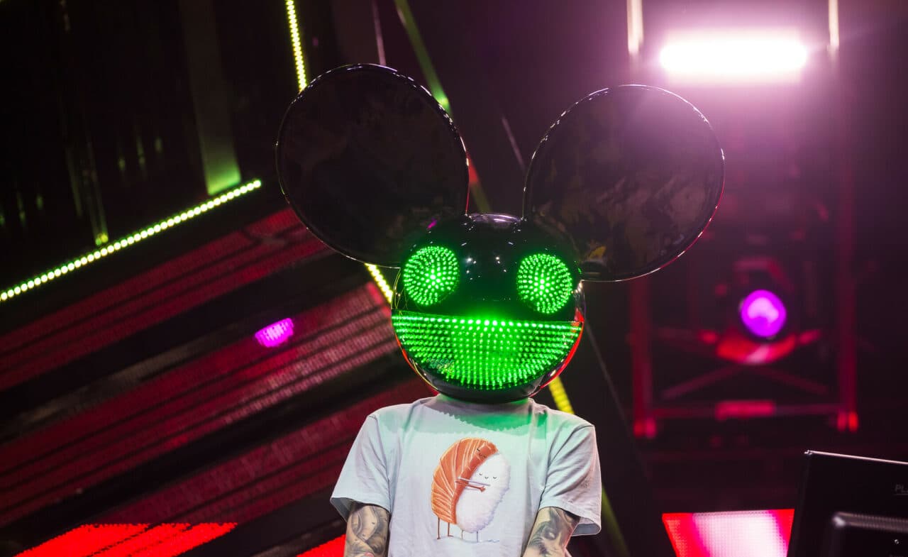 deadmau5 trollt Grimes während EDC Las Vegas Auftritt