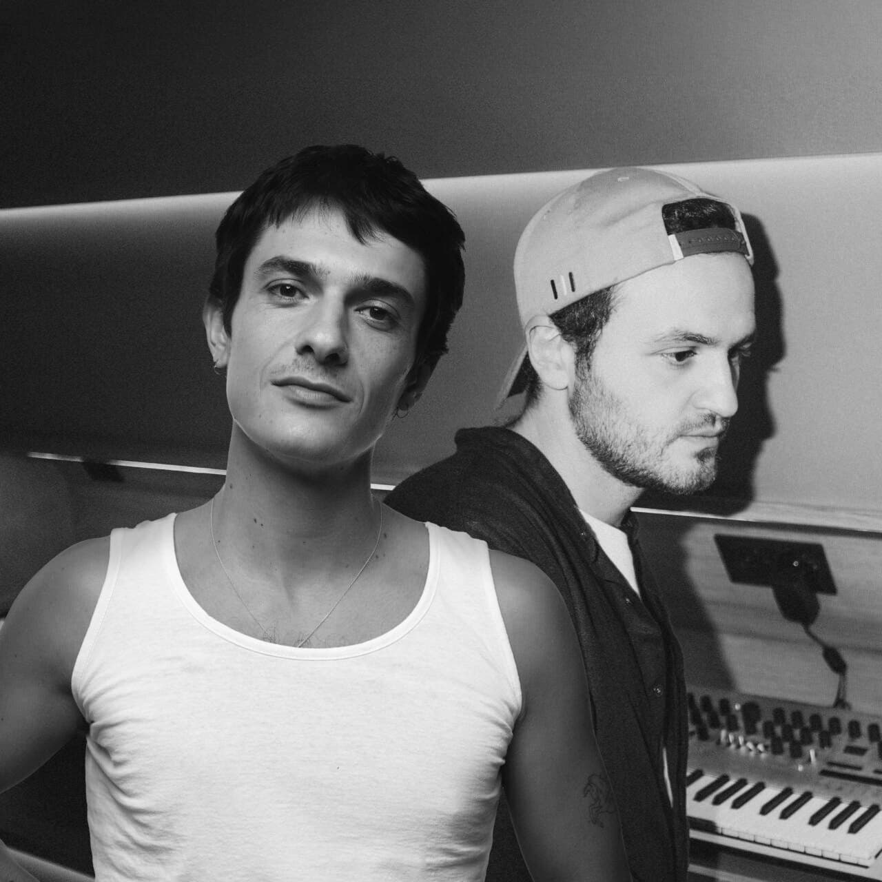 Need A Hit“: Kungs releast zum Launch seines Labels eine Hommage an die  70er - DJ Mag Germany