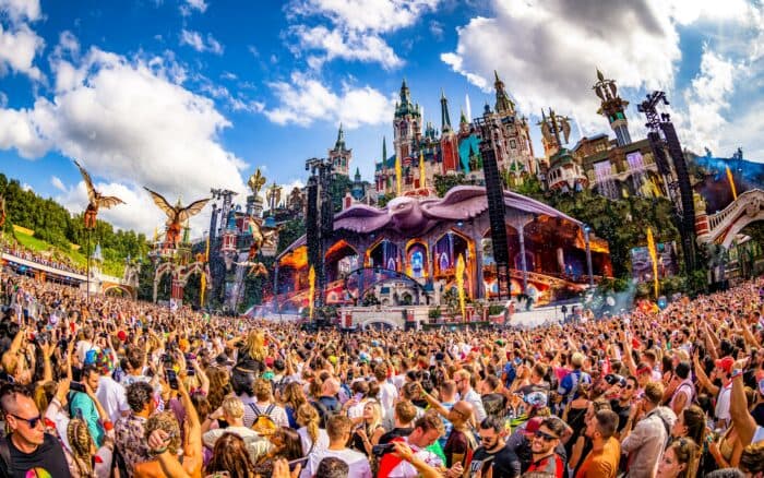 So hast du die Chance auf dem Tomorrowland 2024 aufzutreten