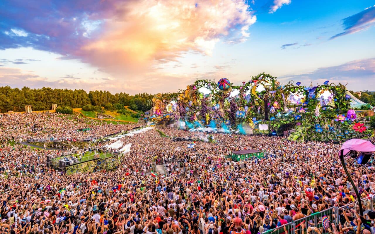 Die Tomorrowland Bühnen 2024: So spektakulär sahen sie aus