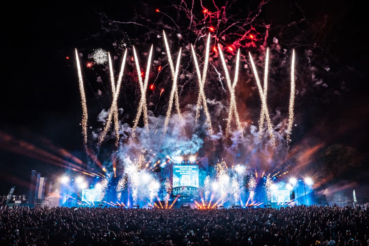 Tante Mia tanzt: In 8 Jahren vom Geheimtipp zum Festivalhighlight