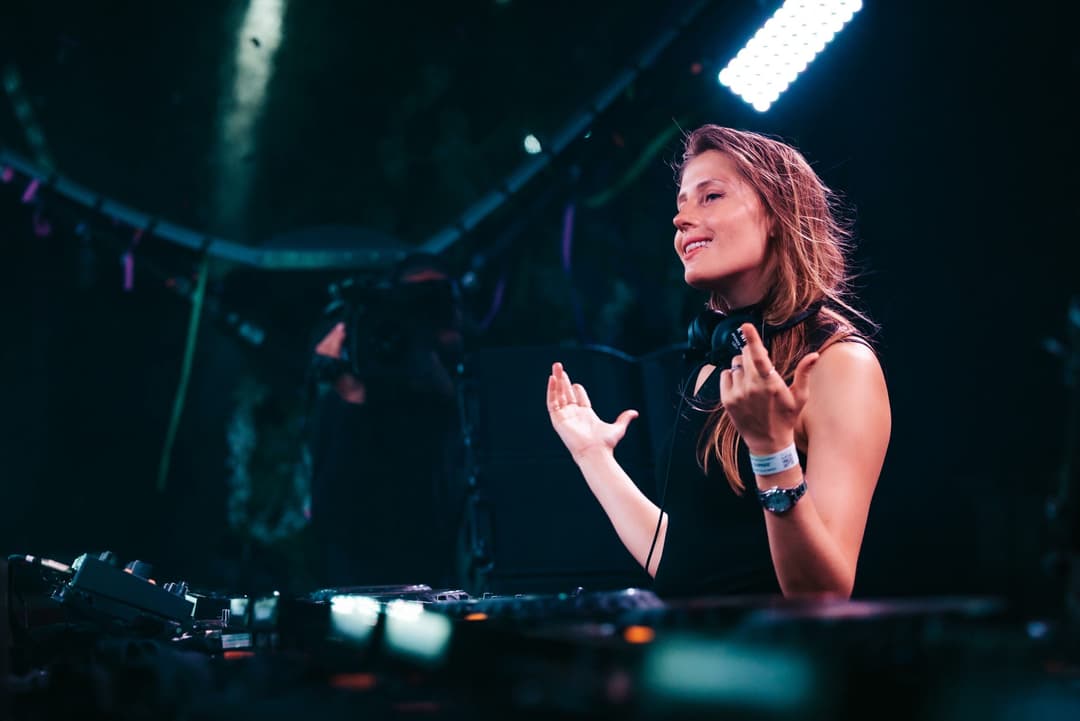 Charlotte de Witte schreibt erneut Geschichte auf der Tomorrowland Mainstage