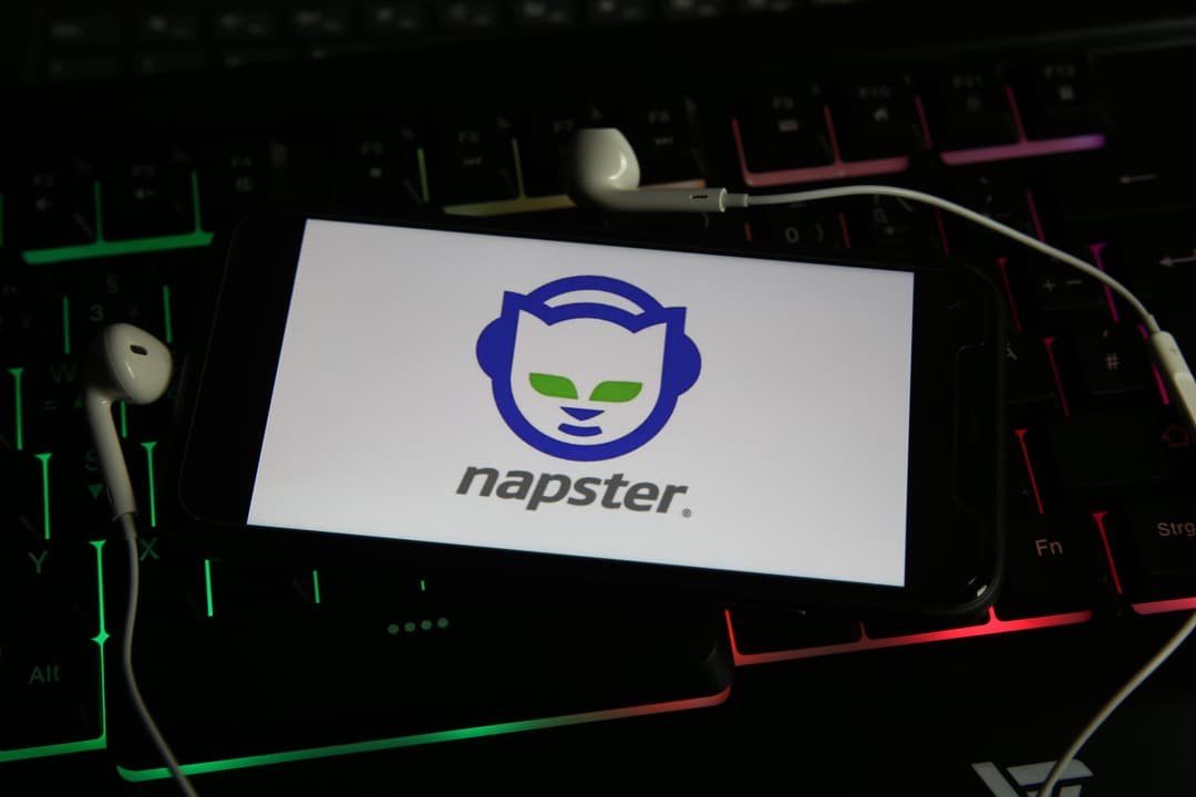 Sony Music verklagt Napster wegen ausstehender Lizenzzahlungen und Urheberrechtsverletzung