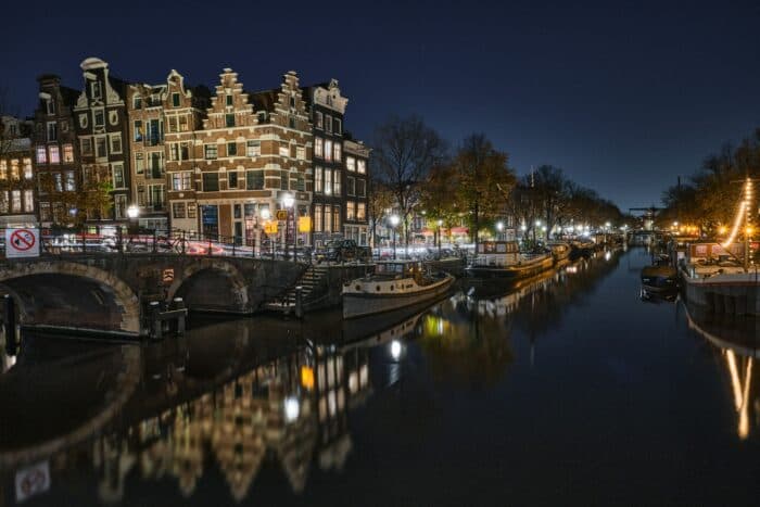 „Recht auf die Nacht“: Amsterdam erhebt seine Stimme für sichere Nächte