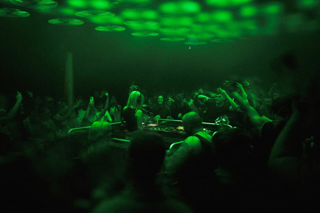 George Radsport übernimmt die BLCKBX im Bootshaus: High-Speed-Techno by Euphoria