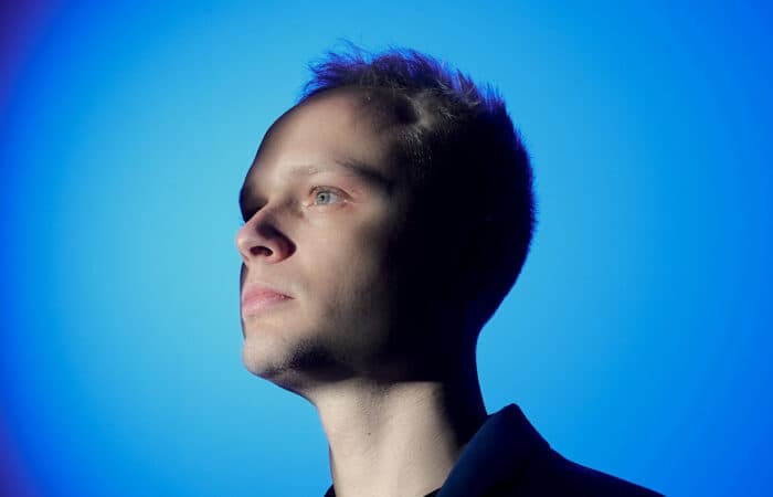 „Two Hearts“: Moritz Hofbauer & PHEA zwischen Druck und Emotion