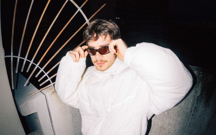 XETEX bringt UK Garage auf den Floor: „FEELURBODY“ geht direkt in die Beine